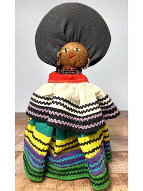 VINTAGE NATIVE AMERICAN SEMONALE DOLL
